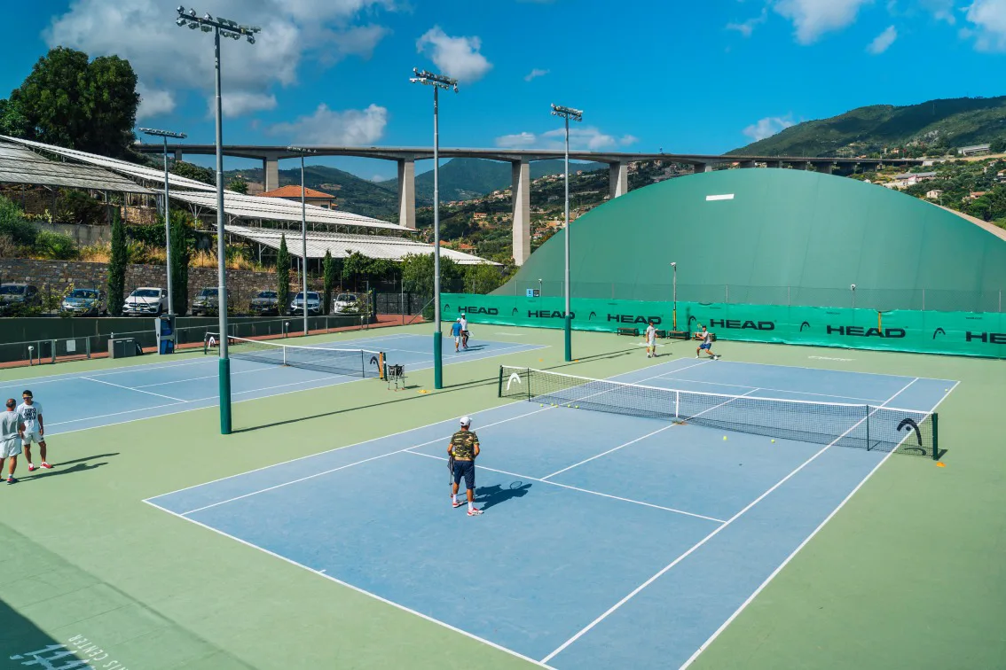 İtalyan Rivierası’nda Piatti Tennis Center Tenis Kampı İtalyan Rivierası’nda Piatti Tennis Center Tenis Kampı